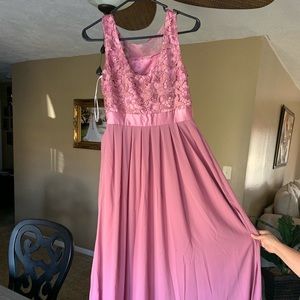Pink long prom/wedding dress